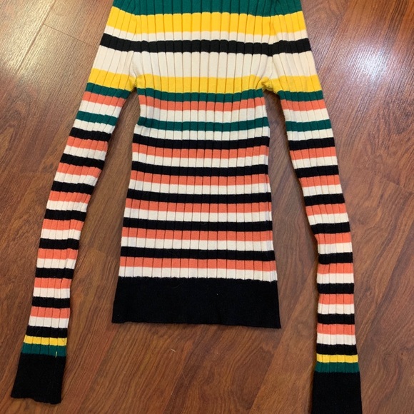 Forever 21 Striped Turtleneck - Picture 3 of 3